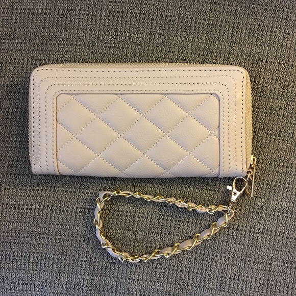 Charlotte Russe Handbags - Quilted Wristlet Wallet